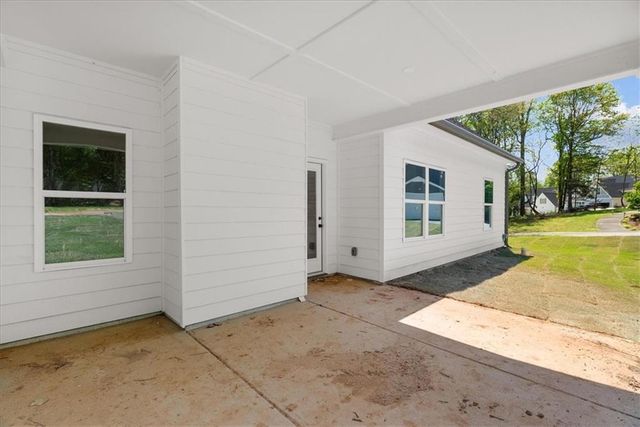 171 Duke Drive NE, Calhoun, GA 30701