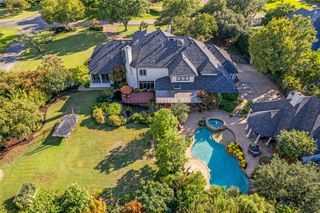4731 N Lindhurst Avenue, Dallas, TX 75229