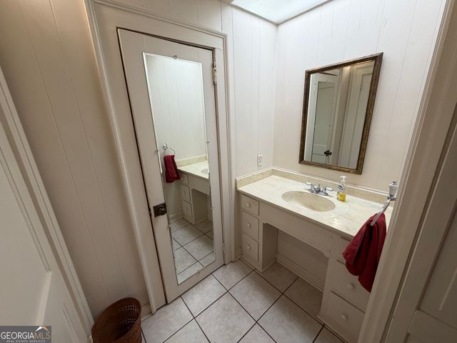 3782 Snapfinger Road, Lithonia, GA 30038