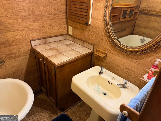 3782 Snapfinger Road, Lithonia, GA 30038