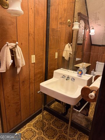 3782 Snapfinger Road, Lithonia, GA 30038