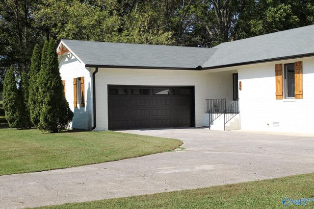 796 S Old Six Mile Road, Somerville, AL 35670