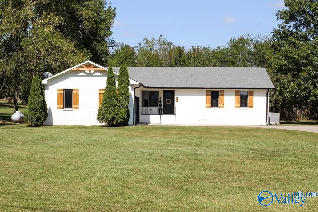 796 S Old Six Mile Road, Somerville, AL 35670