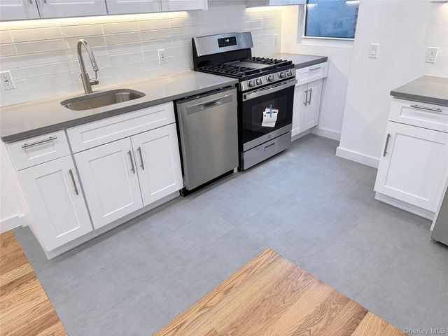 4018 50th Avenue Apt 1, Sunnyside, NY 11104