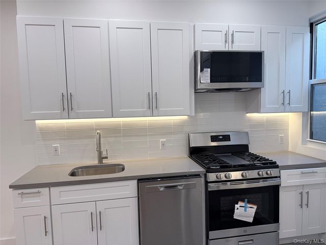 4018 50th Avenue Apt 1, Sunnyside, NY 11104