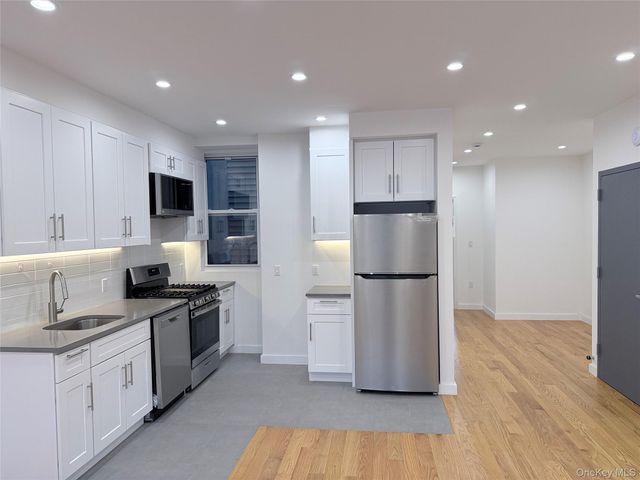 4018 50th Avenue Apt 1, Sunnyside, NY 11104