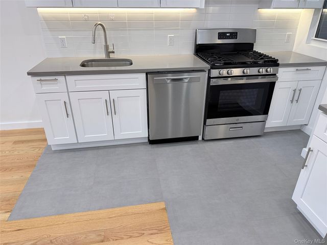 4018 50th Avenue Apt 1, Sunnyside, NY 11104