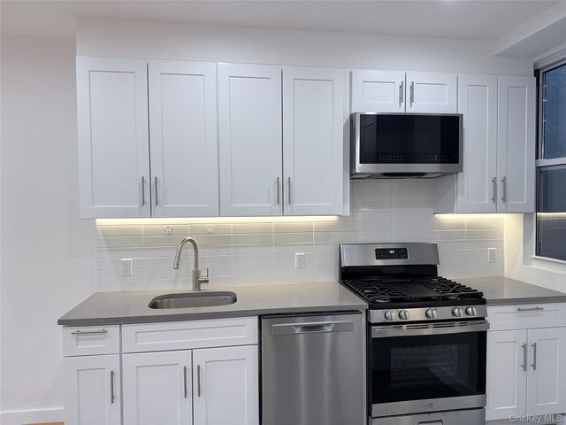 4018 50th Avenue Apt 1, Sunnyside, NY 11104