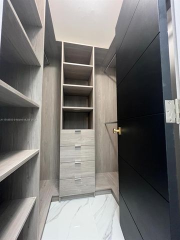 1301 NE Miami Gardens Dr 1101W, Miami, FL 33179