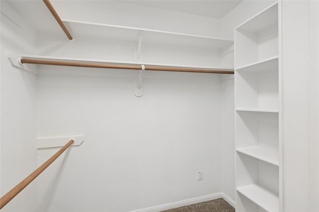 82 W Twinvale Loop, Conroe, TX 77384