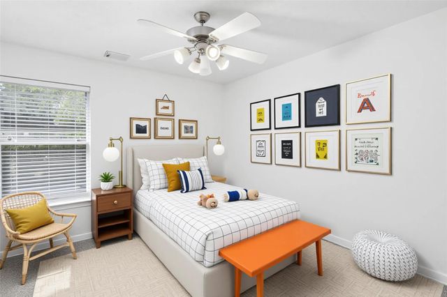 82 W Twinvale Loop, Conroe, TX 77384