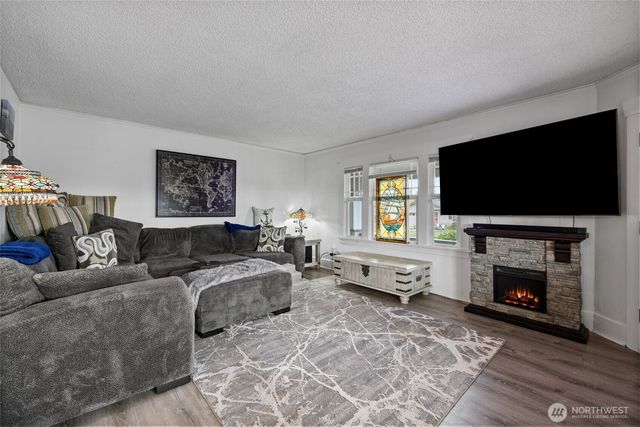 402 S 59TH Street, Tacoma, WA 98408