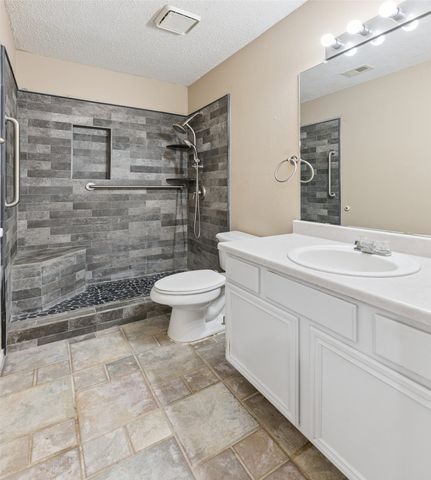 4756 Veronica Circle, Fort Worth, TX 76137