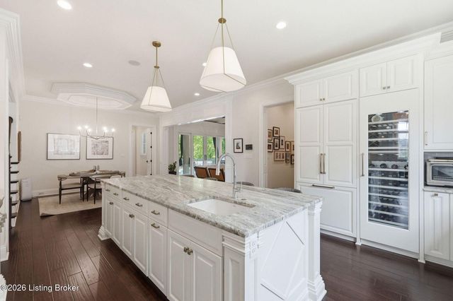 8220 Spring Glade Pl, Prospect, KY 40059