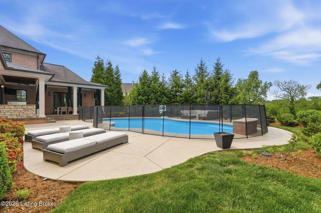 8220 Spring Glade Pl, Prospect, KY 40059