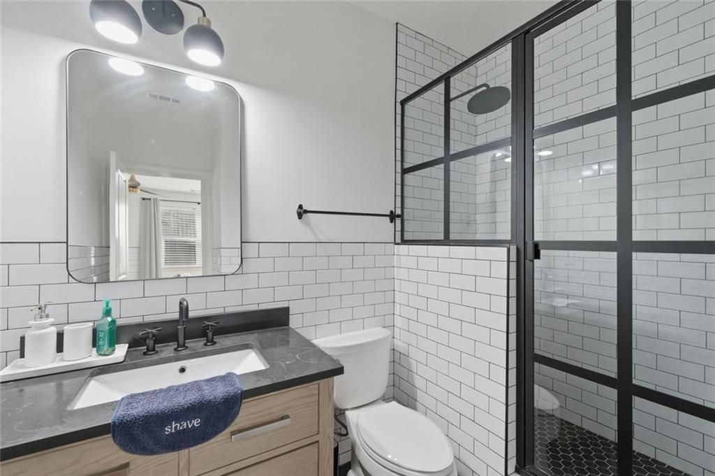 Image 18 of property listing at 3554 Parkside Way, Brookhaven, GA 30319