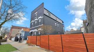 2704 W 24th Place 3, Chicago, IL 60608