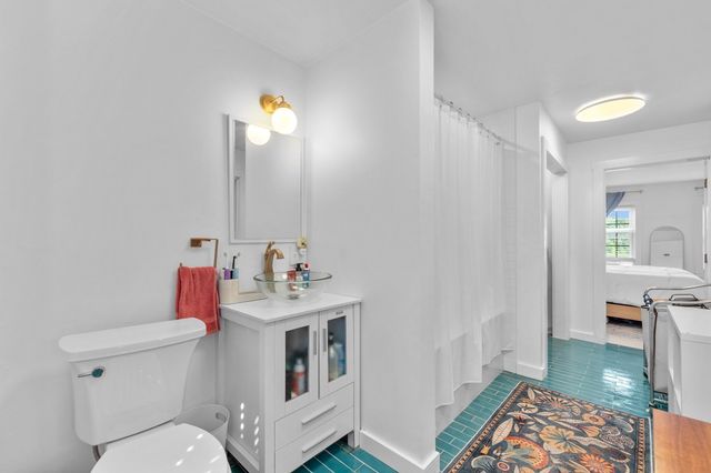 31 Merrimac St 31, Amesbury, MA 01913