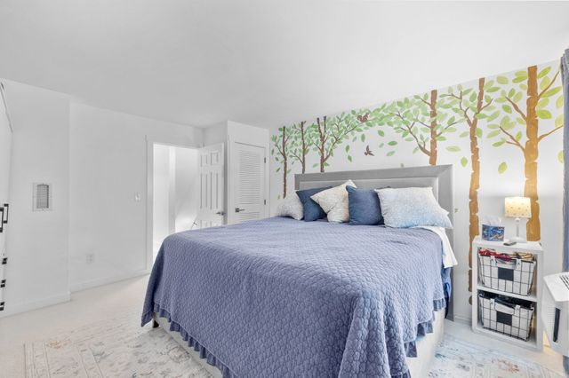 31 Merrimac St 31, Amesbury, MA 01913