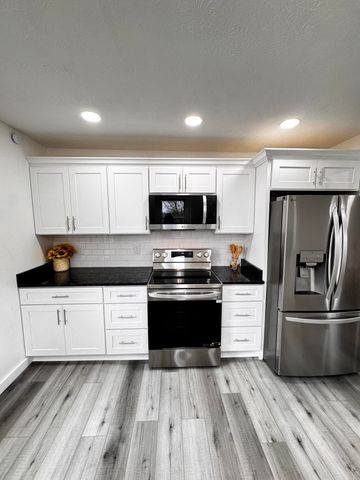 83 Cold Springs Drive, Lancaster, KY 40444