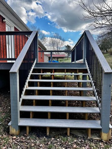 83 Cold Springs Drive, Lancaster, KY 40444