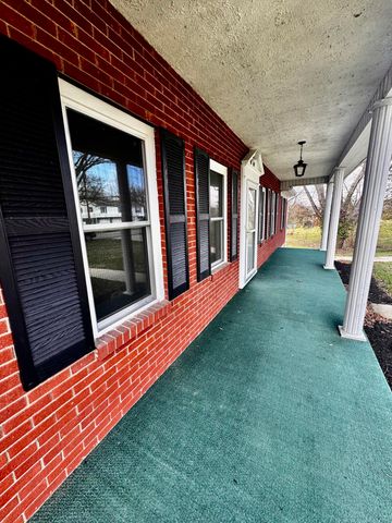 83 Cold Springs Drive, Lancaster, KY 40444