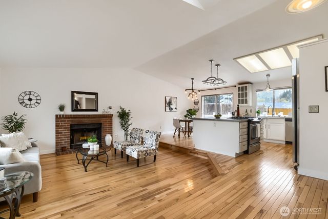 22414 18th Avenue SE, Bothell, WA 98021