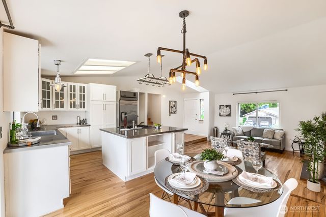 22414 18th Avenue SE, Bothell, WA 98021