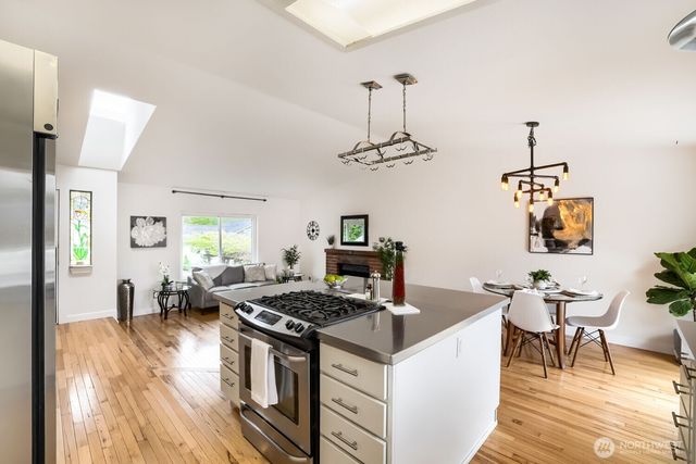 22414 18th Avenue SE, Bothell, WA 98021