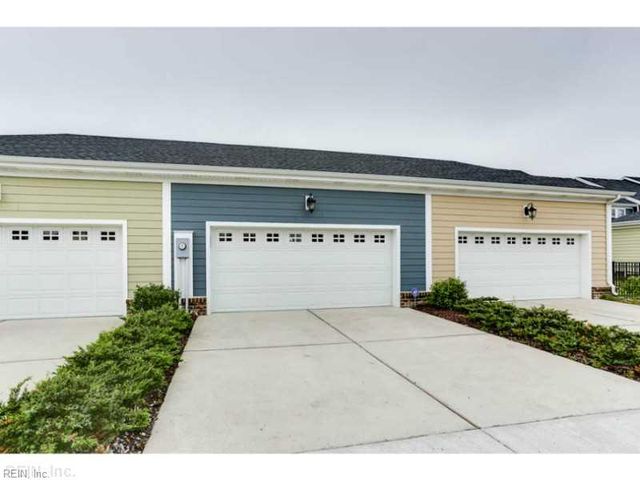 610 Towhee LN, Chesapeake, VA 23323