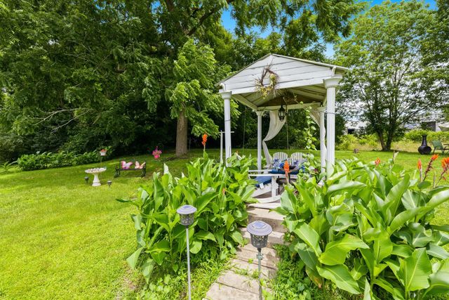 828 E Main Street, Stanford, KY 40484