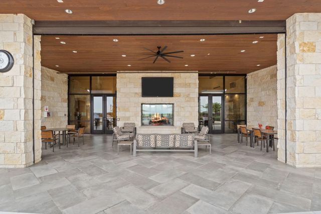 7609 Heritage Drive, Aubrey, TX 76227