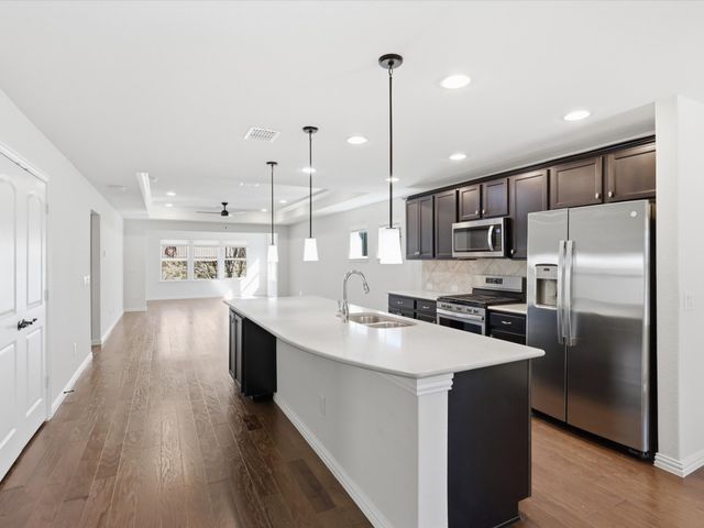 7609 Heritage Drive, Aubrey, TX 76227