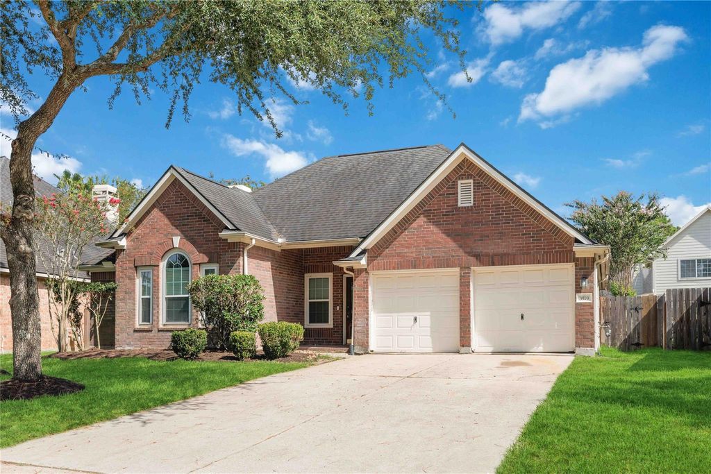 3519 Crescent Drive, Pearland, TX 77584