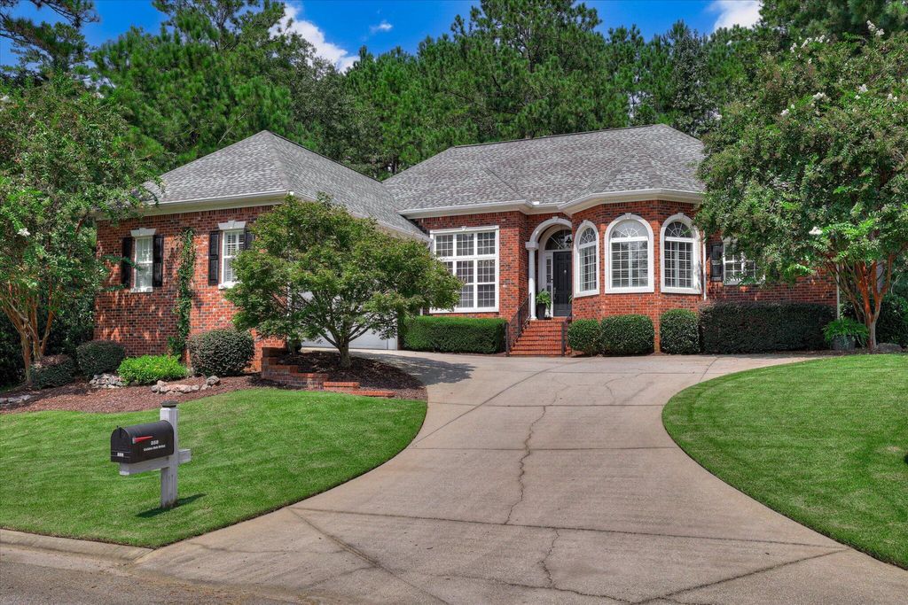 258 Golden Oak Drive, Aiken, SC 29803
