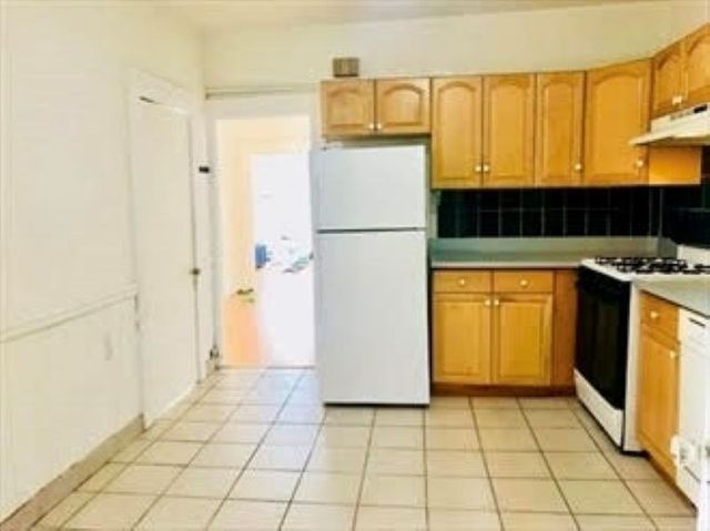 8 Berkeley St 3, Watertown, MA 02472