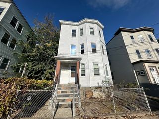 8 Berkeley St 3, Watertown, MA 02472