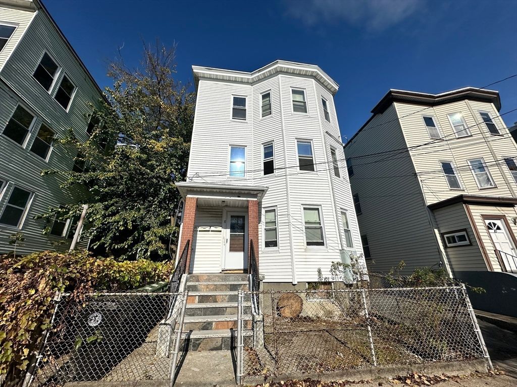 8 Berkeley St 3, Watertown, MA 02472