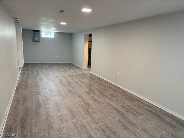 6840 Middlebrook Boulevard, Middleburg Heights, OH 44130