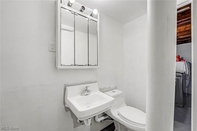 6840 Middlebrook Boulevard, Middleburg Heights, OH 44130