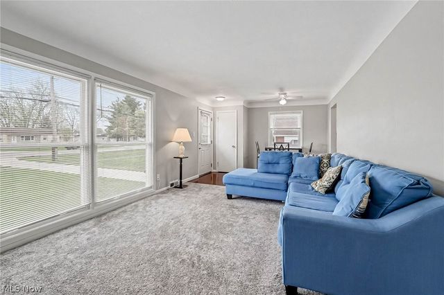 6840 Middlebrook Boulevard, Middleburg Heights, OH 44130