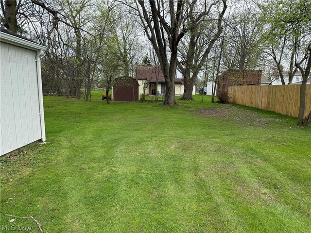 6840 Middlebrook Boulevard, Middleburg Heights, OH 44130