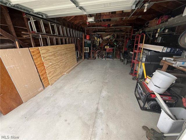 6840 Middlebrook Boulevard, Middleburg Heights, OH 44130