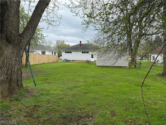 6840 Middlebrook Boulevard, Middleburg Heights, OH 44130