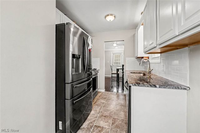 6840 Middlebrook Boulevard, Middleburg Heights, OH 44130