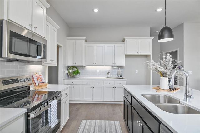 155 S Diane Drive, Olathe, KS 66061