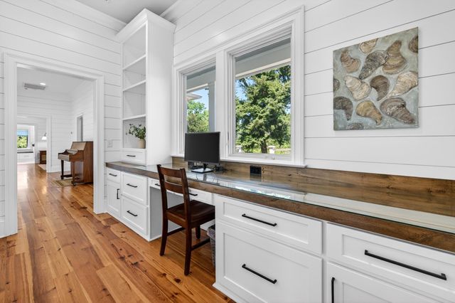 297 Ocean Green Dr., Georgetown, SC 29440