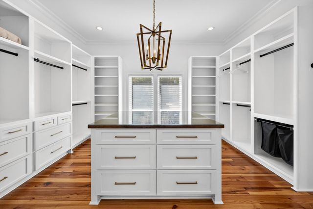 297 Ocean Green Dr., Georgetown, SC 29440