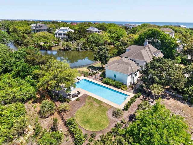 297 Ocean Green Dr., Georgetown, SC 29440