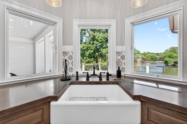 297 Ocean Green Dr., Georgetown, SC 29440